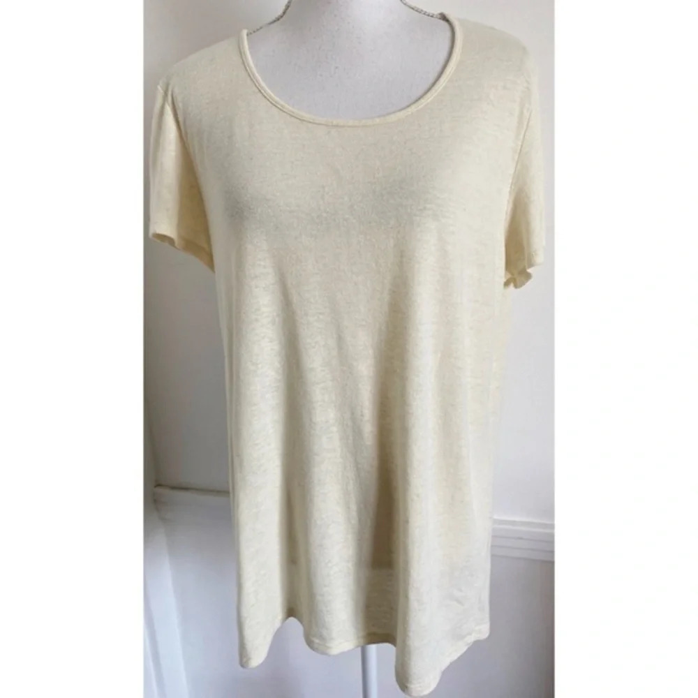 Patagonia • Pale Pastel Yellow Flecked Crew Neck Tee Shirt
